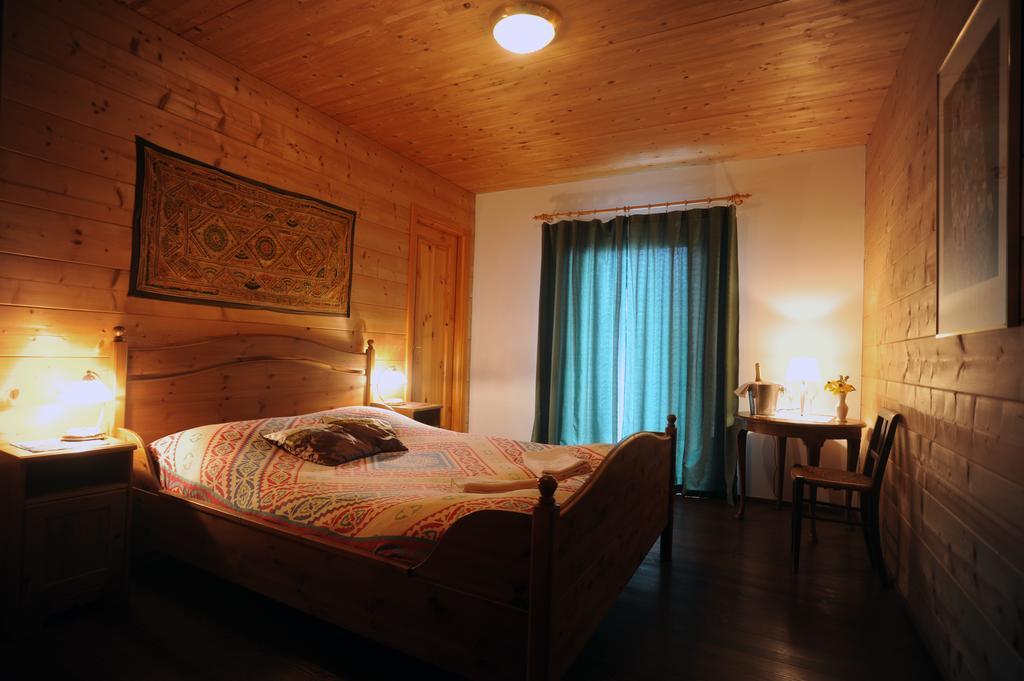 Eco Hotel Locanda Del Giglio Roveredo Capriasca Room photo